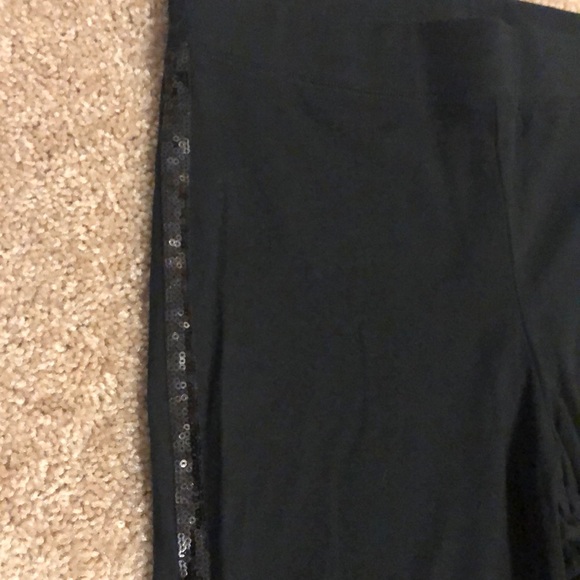 Victoria’s Secret PINK legging - Picture 2 of 3